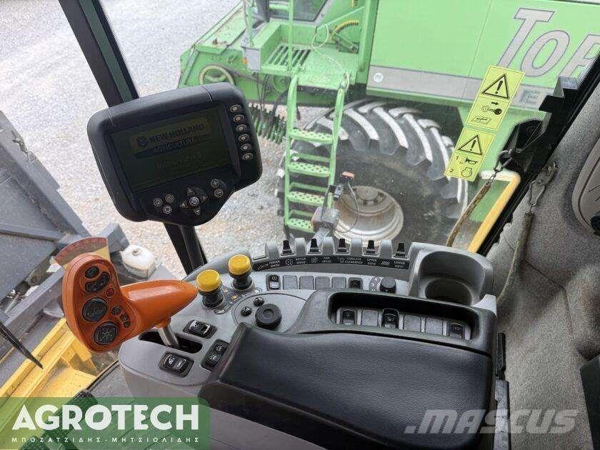 New Holland CX 8070 Трактори