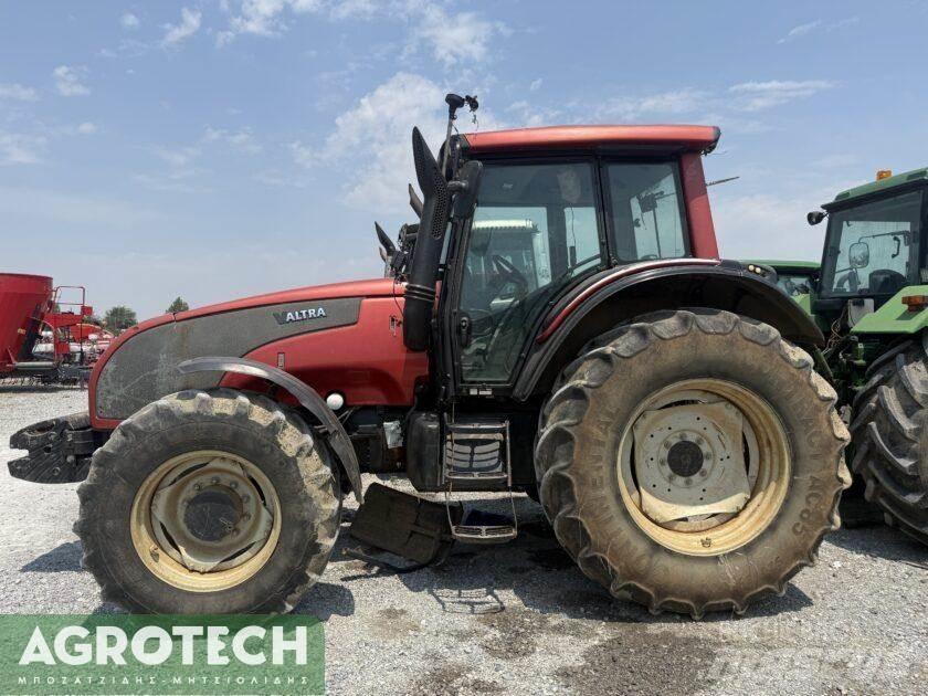 Valtra T151 Трактори