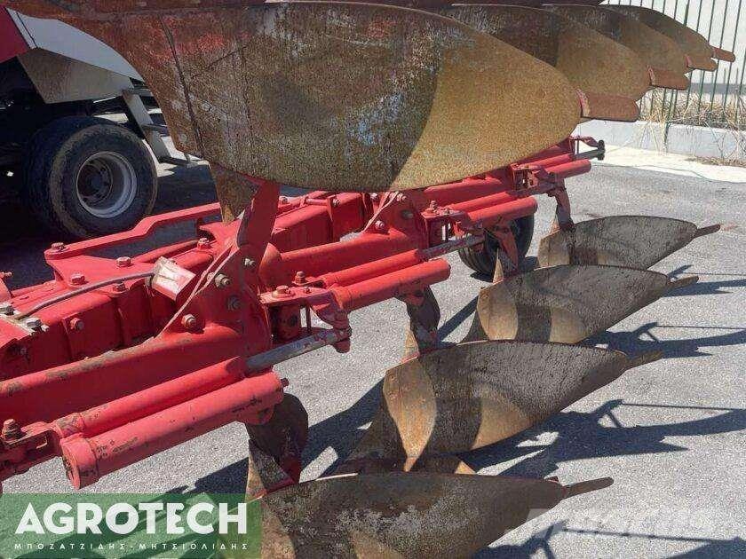  XΜS 950 VARIO S Трактори