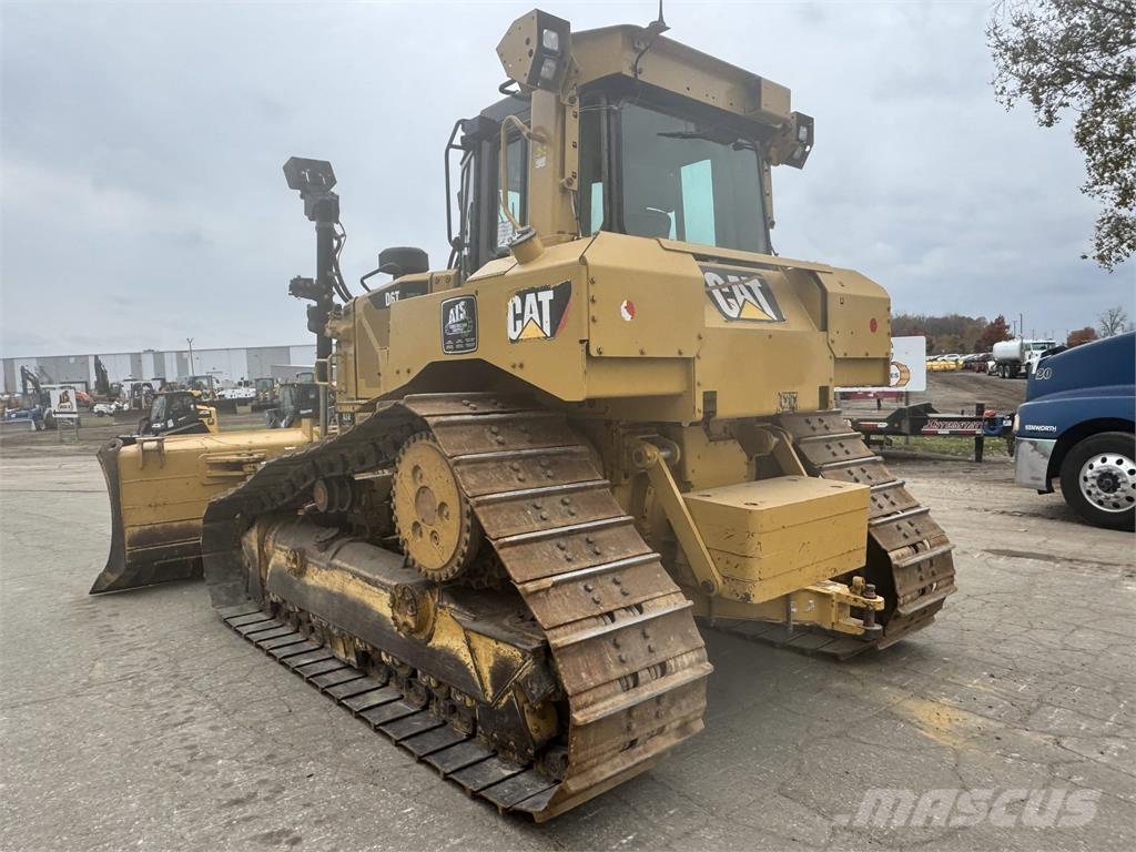 CAT D6T Верижни булдозери
