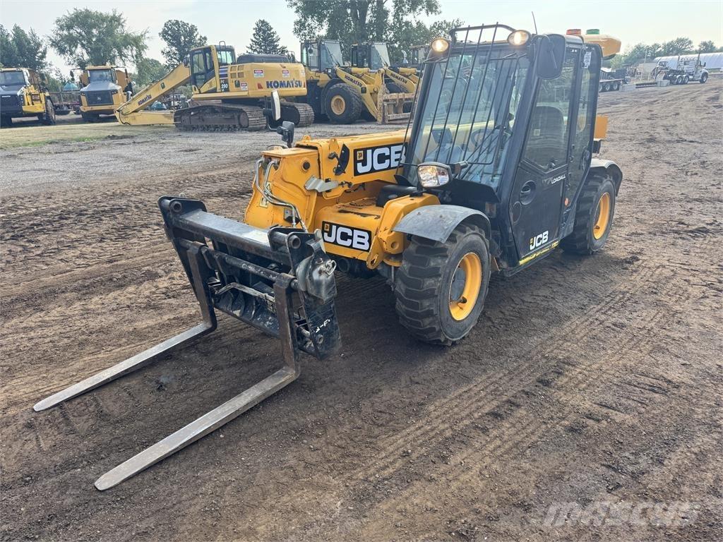 JCB 525-60 Телескопични товарачи