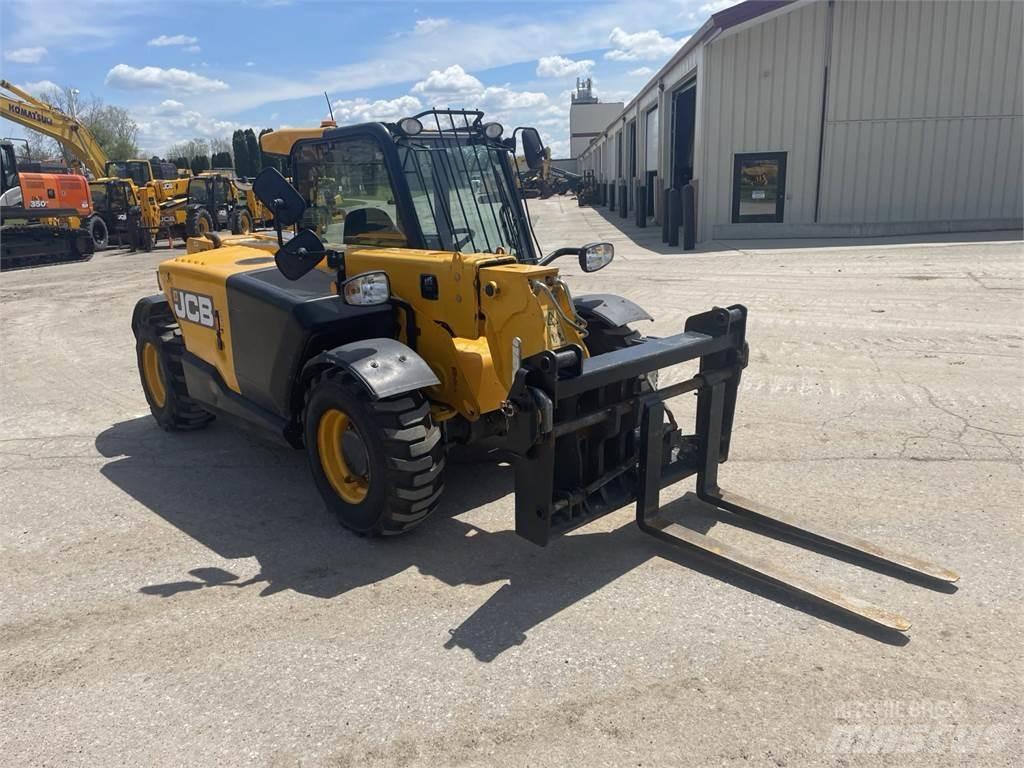 JCB 525-60 Телескопични товарачи