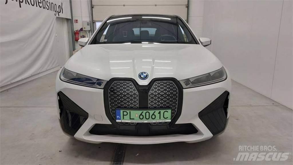 BMW iX Коли