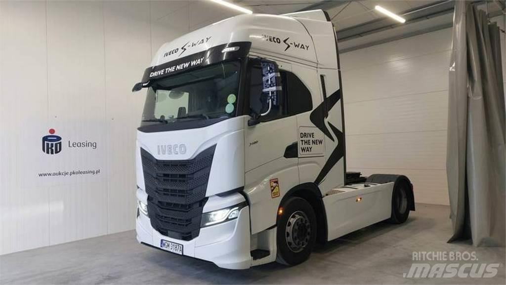 Iveco AS Влекачи