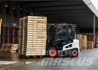 Bobcat D 30 S 9 Дизелови камиони