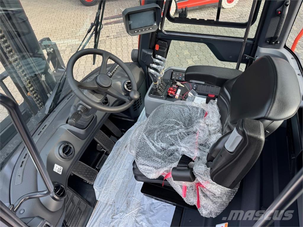 Bobcat D 90 S-9 Дизелови камиони