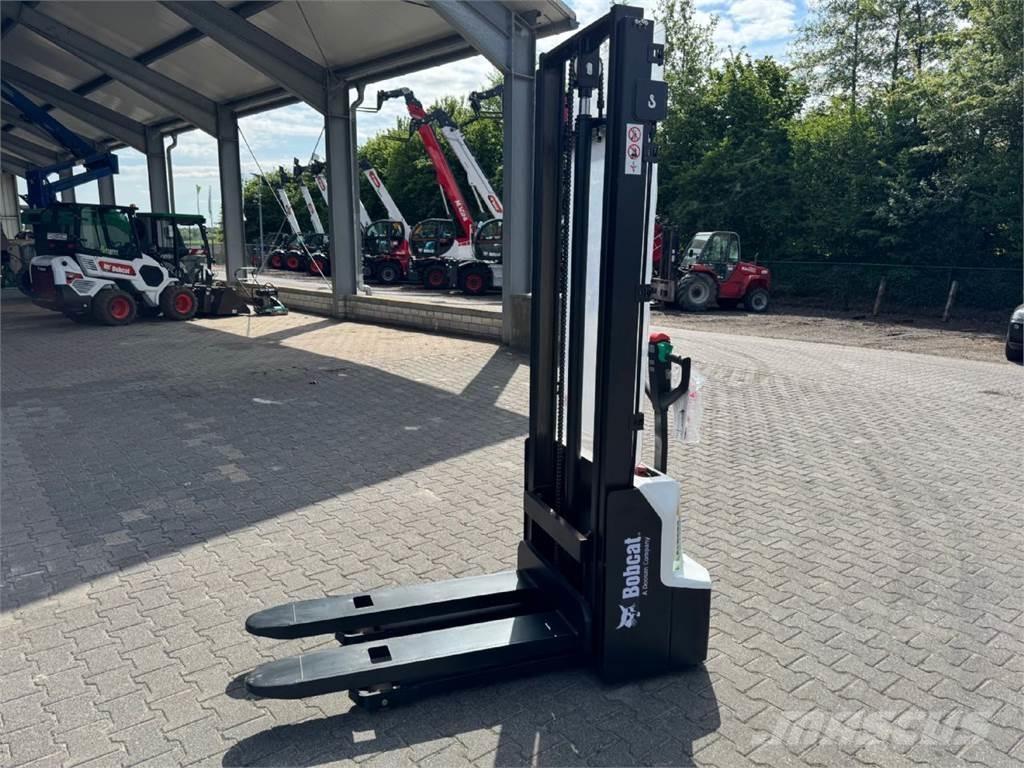 Bobcat LSM 12 N -7 Колички високоповдигачи с теглич