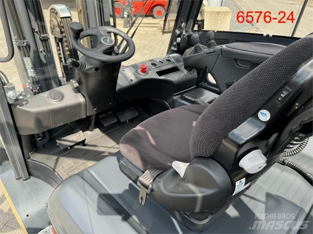 Linde E 50 HL 01 Електрически вилични кари-повдигачи