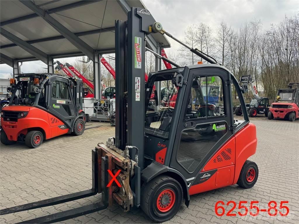 Linde H 30 D 02 EVO Дизелови камиони