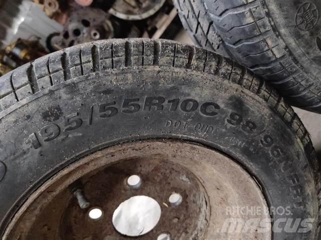  10 195/55R10 Ремаркета за превоз на автомобили
