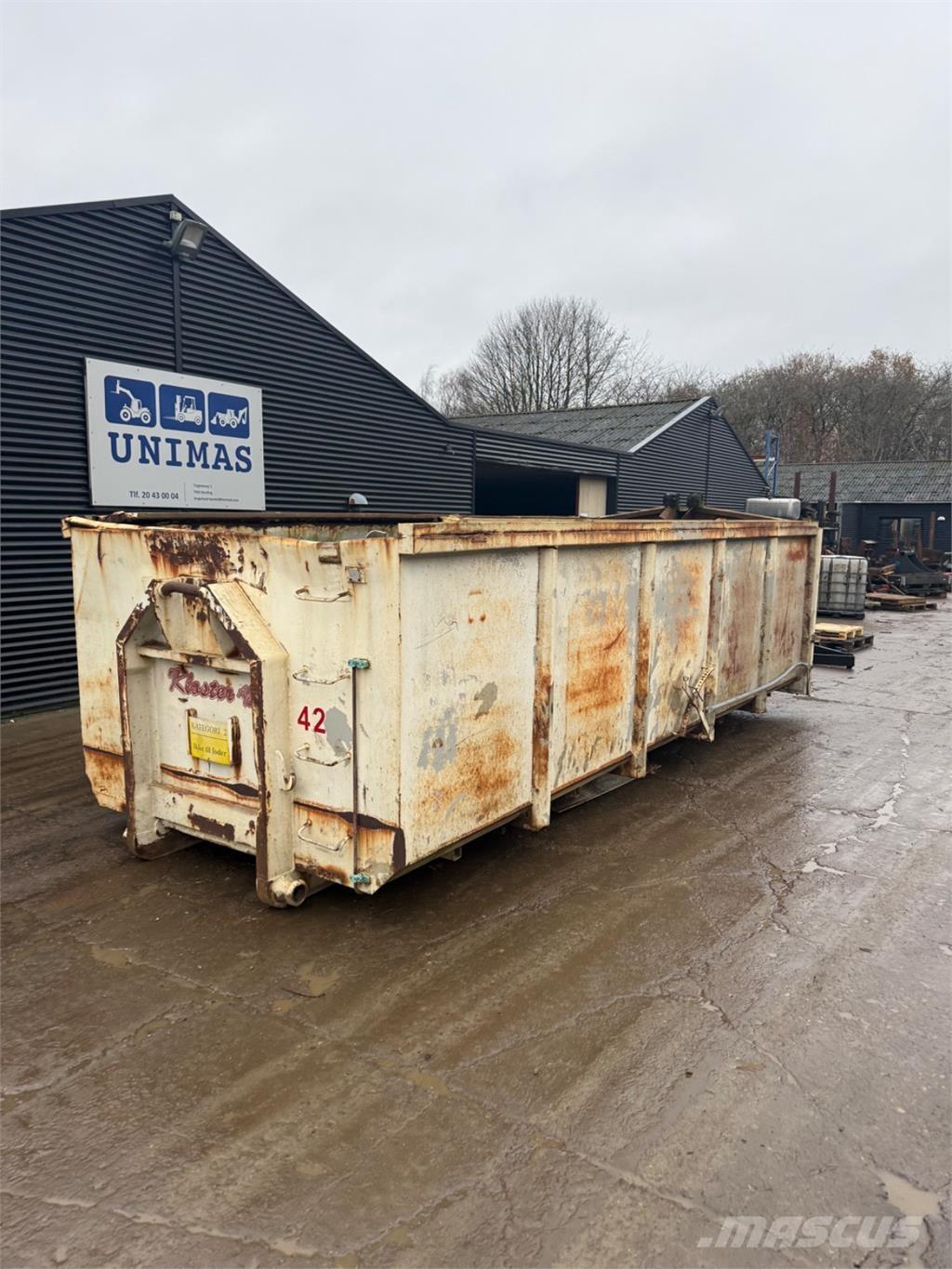  23kbm Фургони
