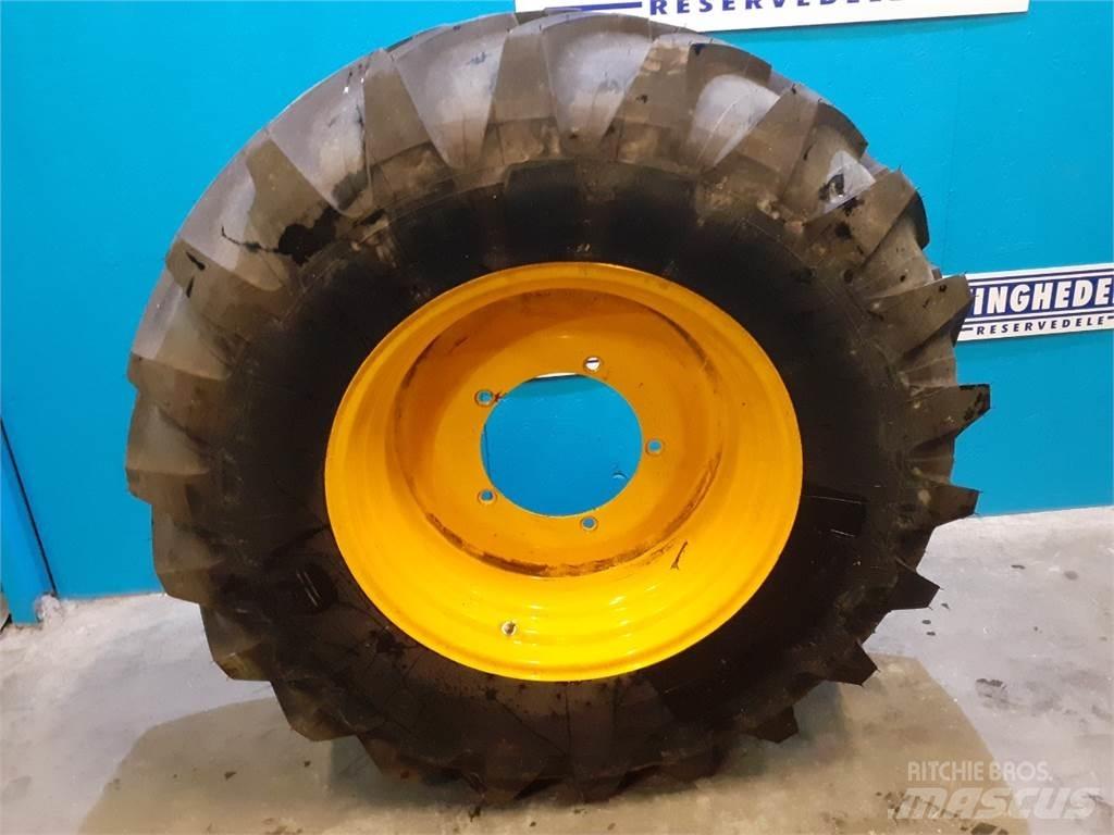  28 440/80R28 Гуми