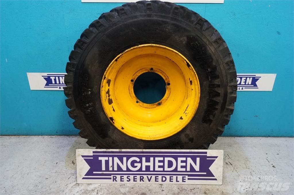  28 440/80R28 Гуми