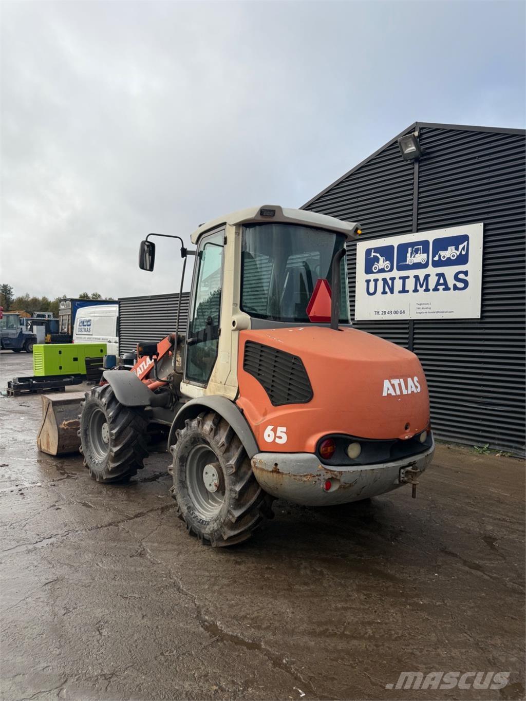 Atlas 65 Колесни товарачи