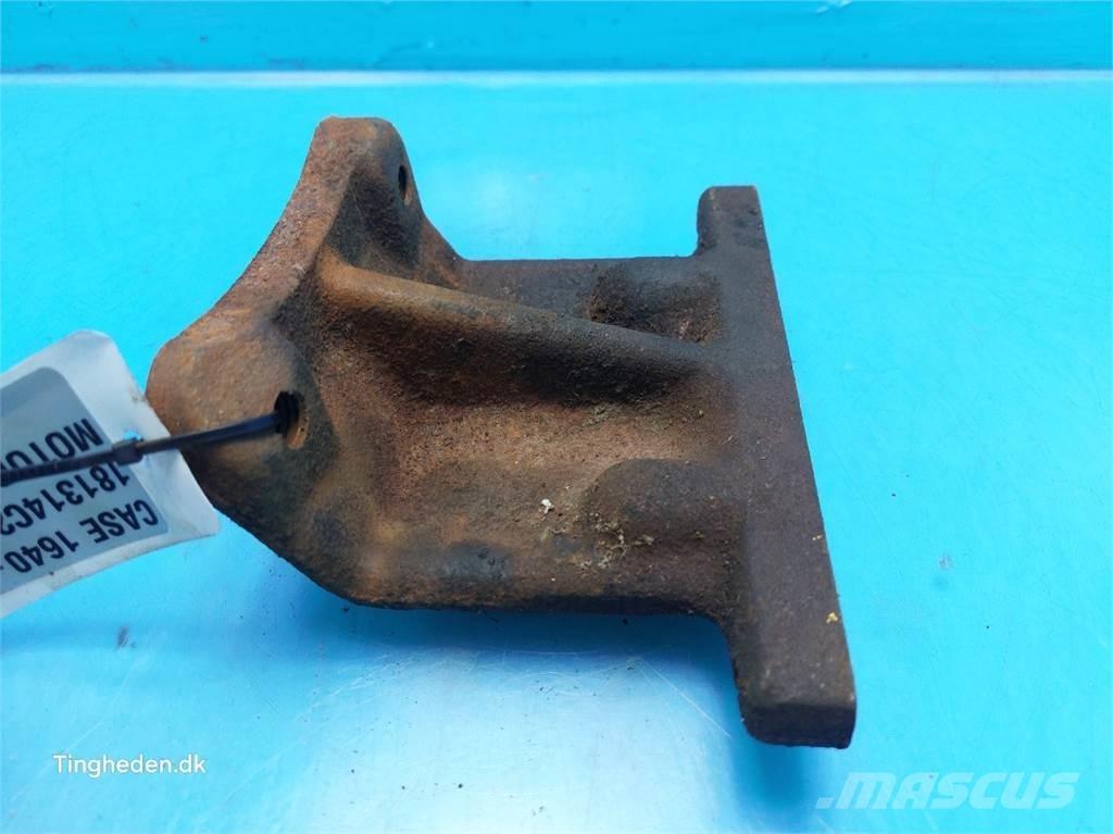 CASE 1640 Двигатели