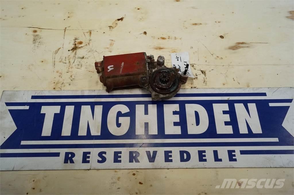 CASE 1660 Електроники