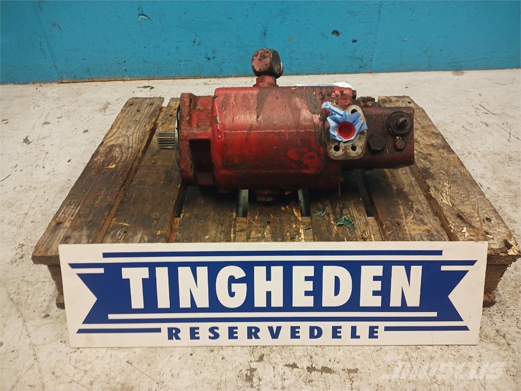 CASE 1680 Хидравлични