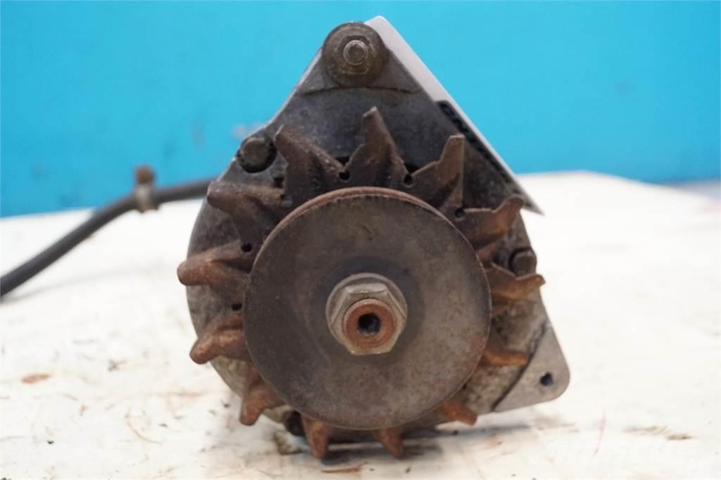 CASE 1680 Електроники