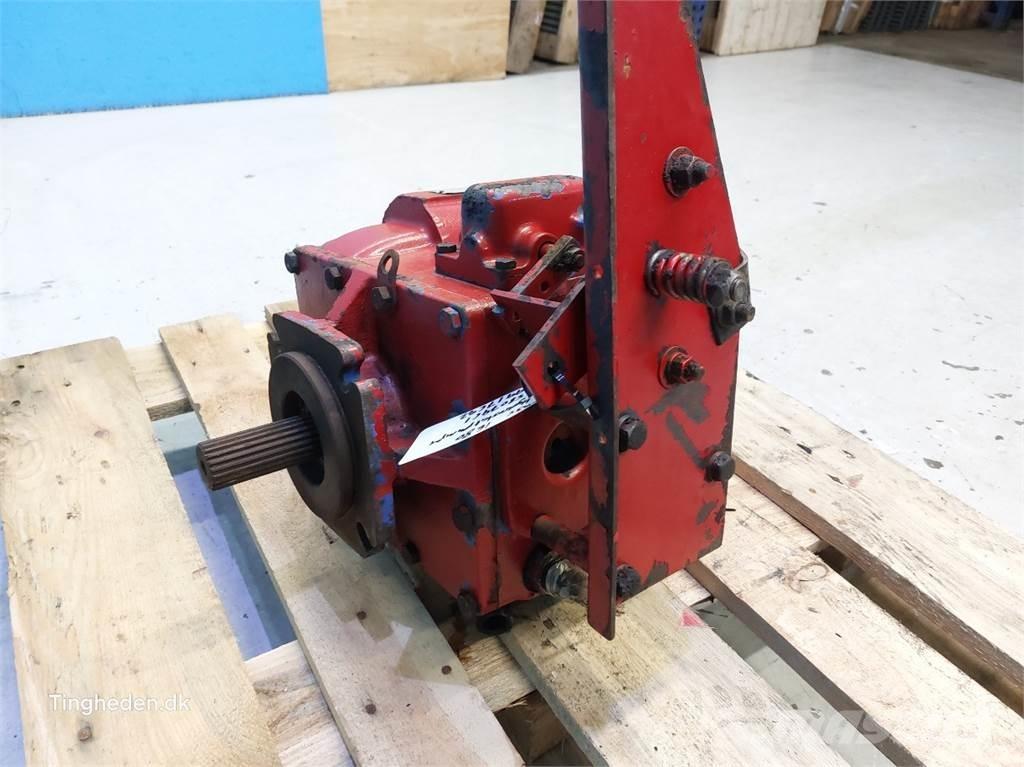 CASE 1680 Хидравлични