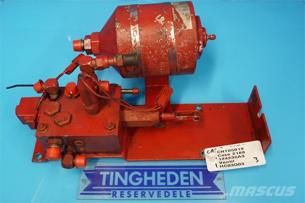 CASE 2188 Хидравлични