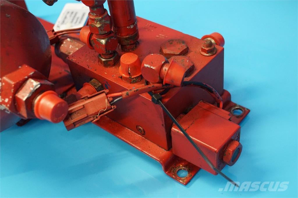 CASE 2188 Хидравлични