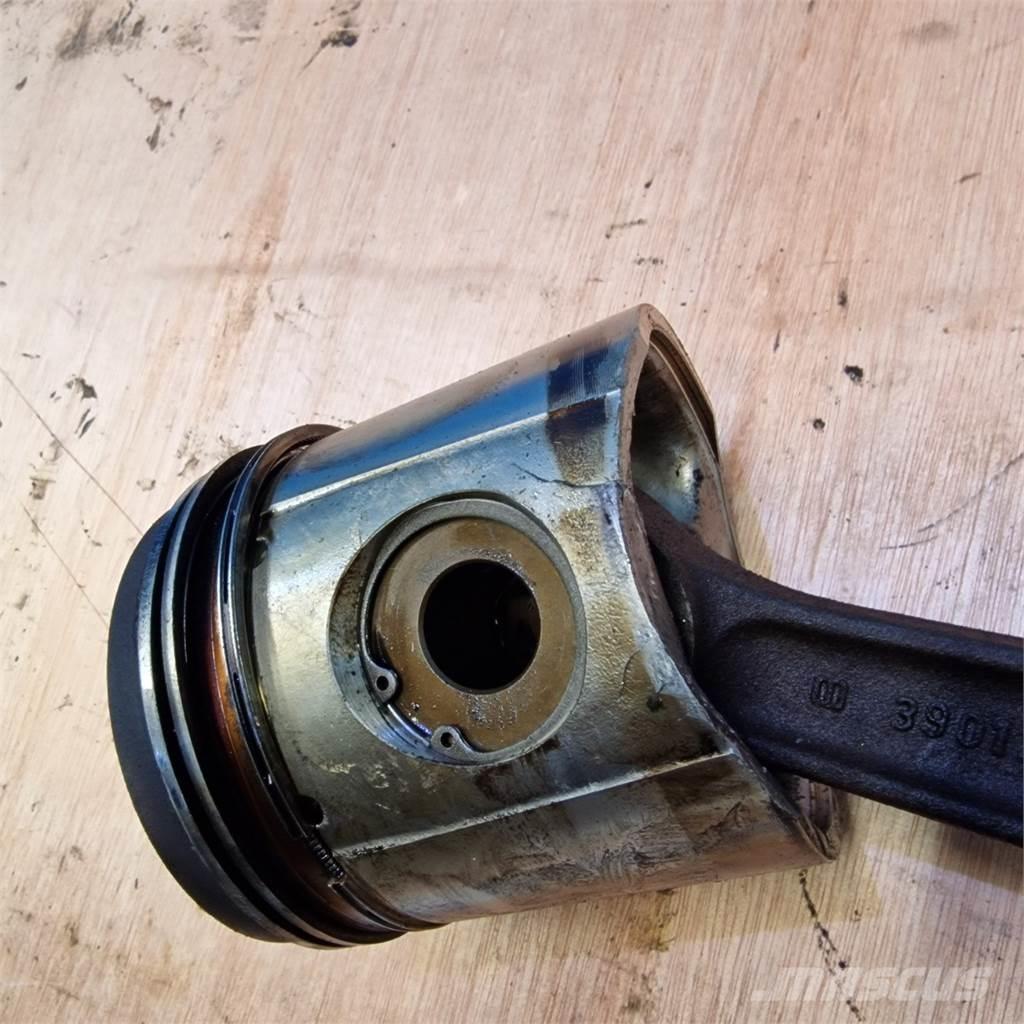 CASE 2188 Двигатели