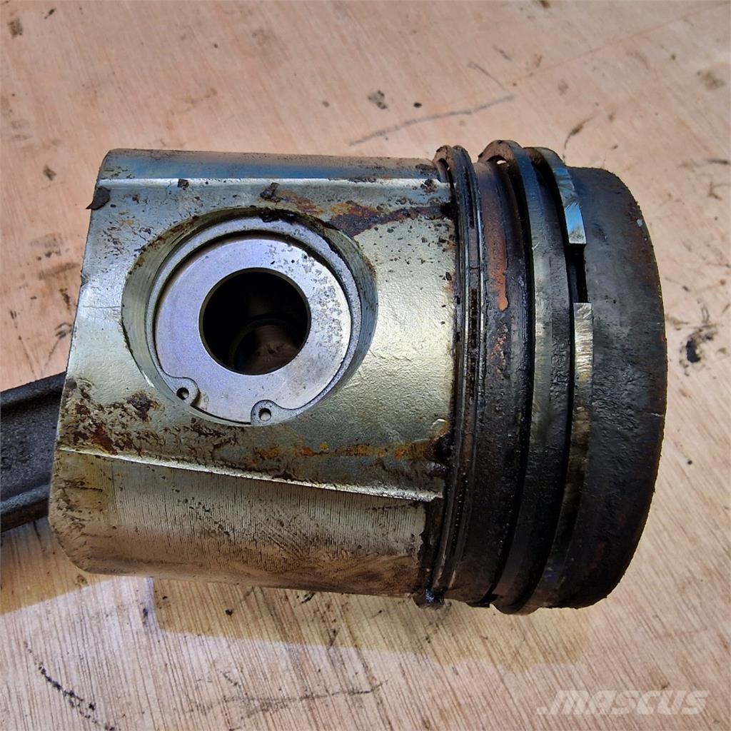 CASE 2188 Двигатели