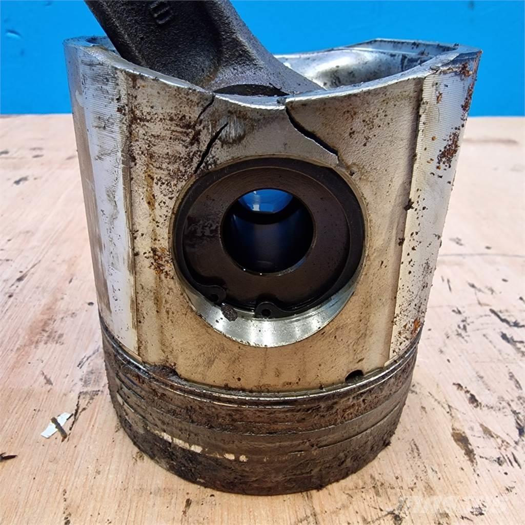 CASE 2188 Двигатели