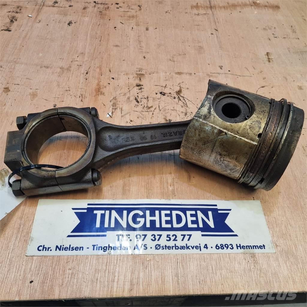 CASE 2188 Двигатели