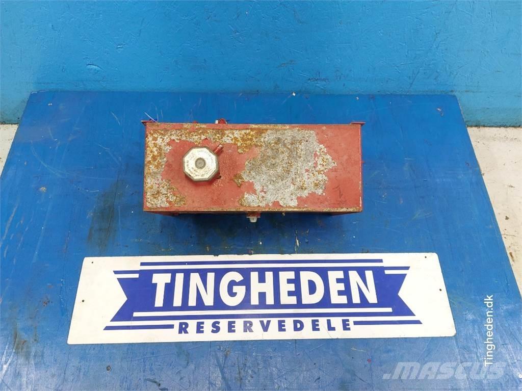 CASE 2388 Хидравлични