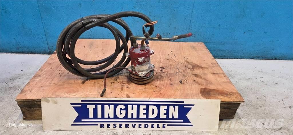 CASE 2388 Двигатели