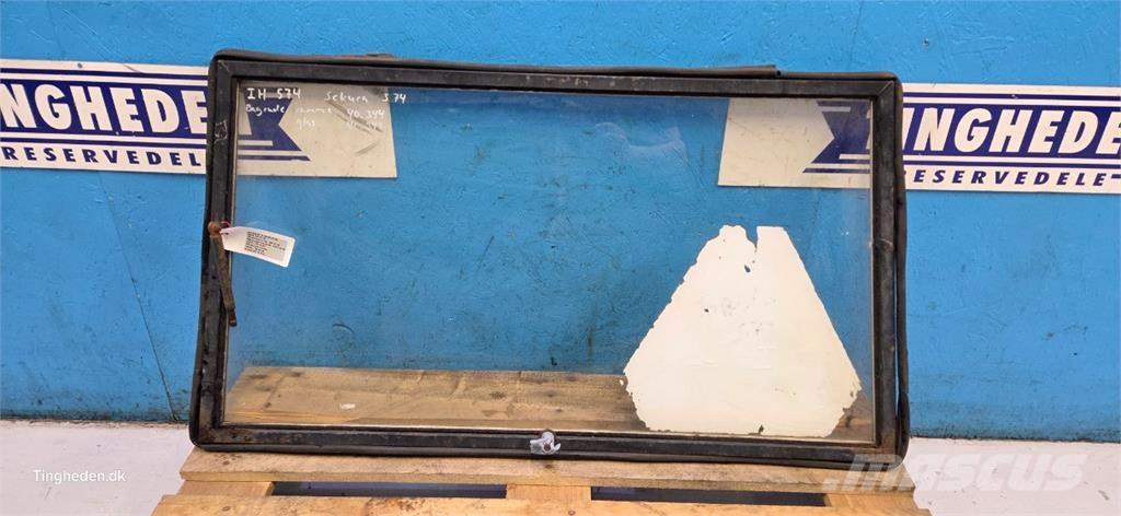 CASE 574 Кабина