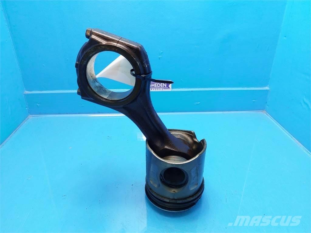 CASE 7010 Двигатели