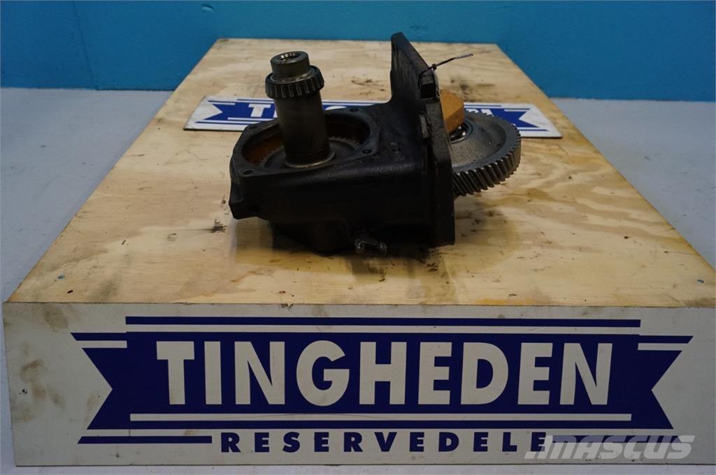 CASE 7130 Предаване