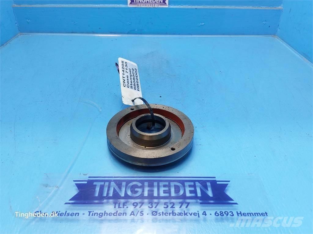 CASE 7130 Предаване