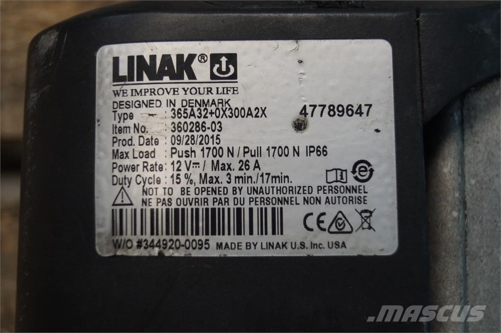 CASE 7240 Електроники