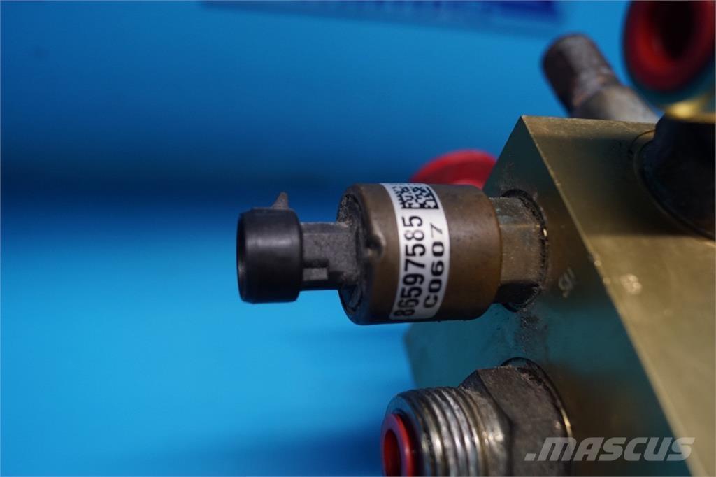 CASE 8010 Хидравлични