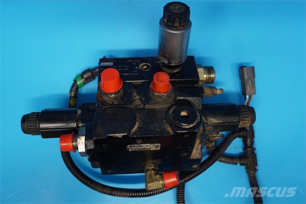 CASE 8010 Хидравлични