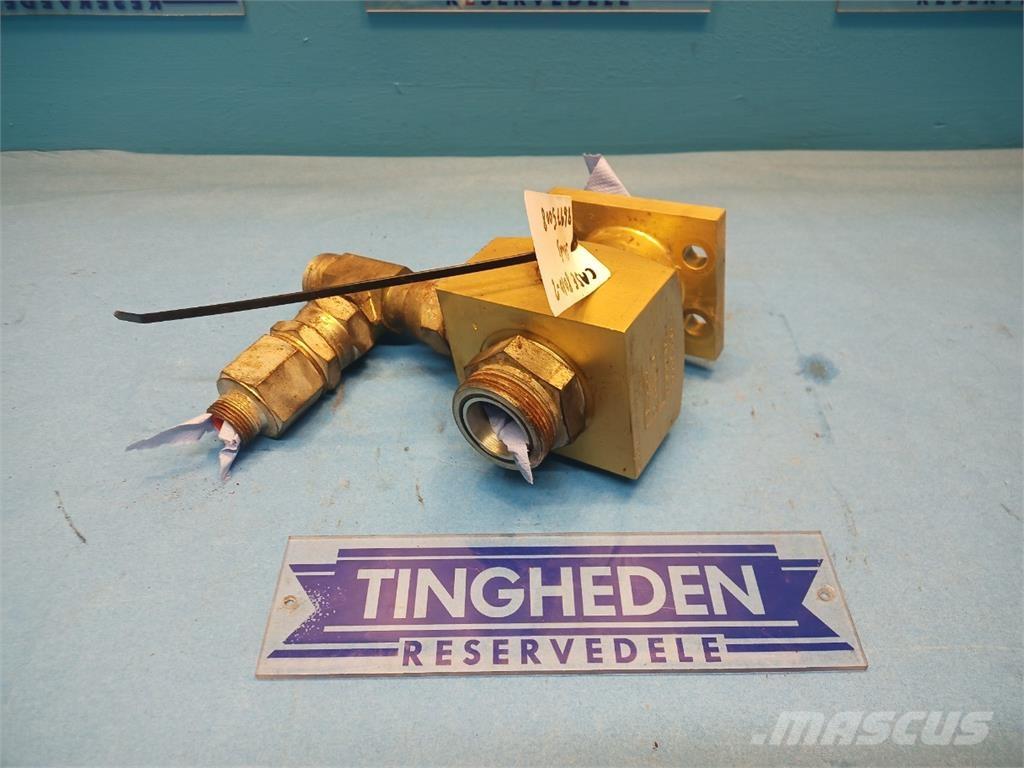 CASE 8010 Хидравлични