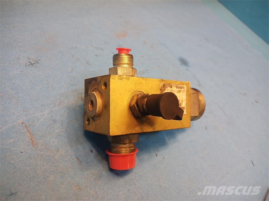 CASE 8010 Хидравлични