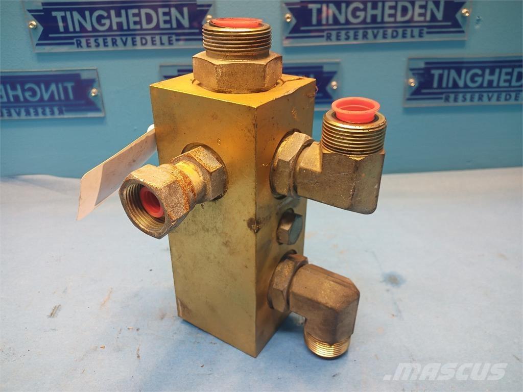 CASE 8010 Хидравлични