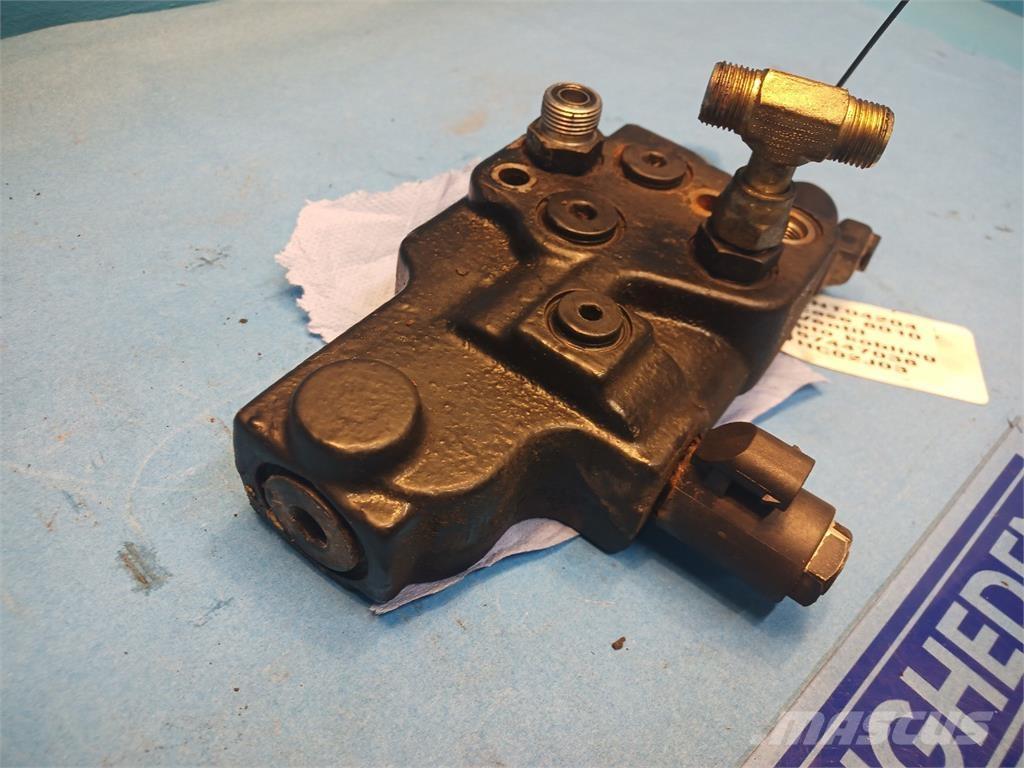 CASE 8010 Хидравлични