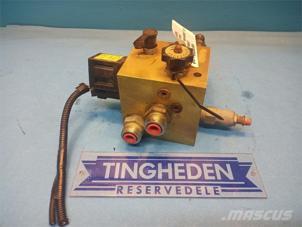 CASE 8010 Хидравлични