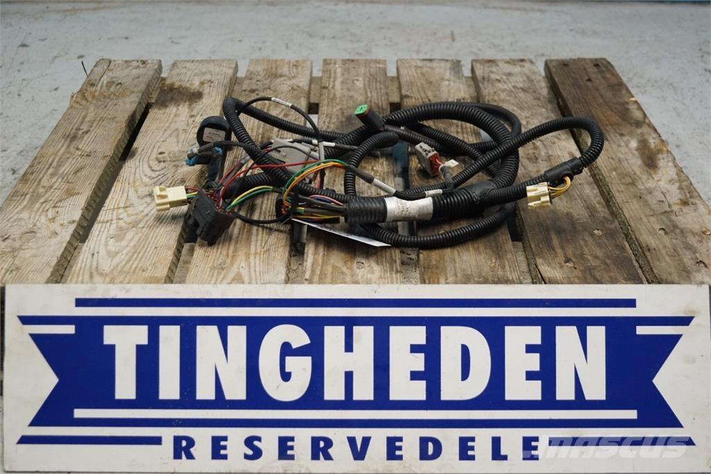 CASE 8010 Електроники