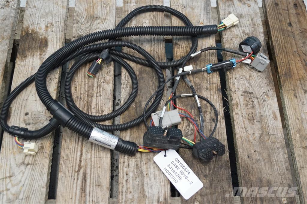 CASE 8010 Електроники