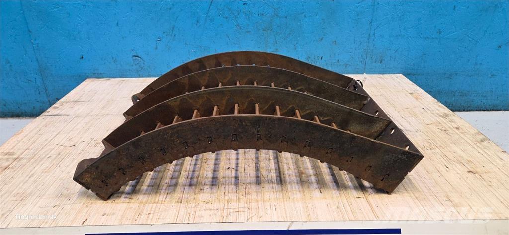 CASE 8010 Аксесоари  за комбайни