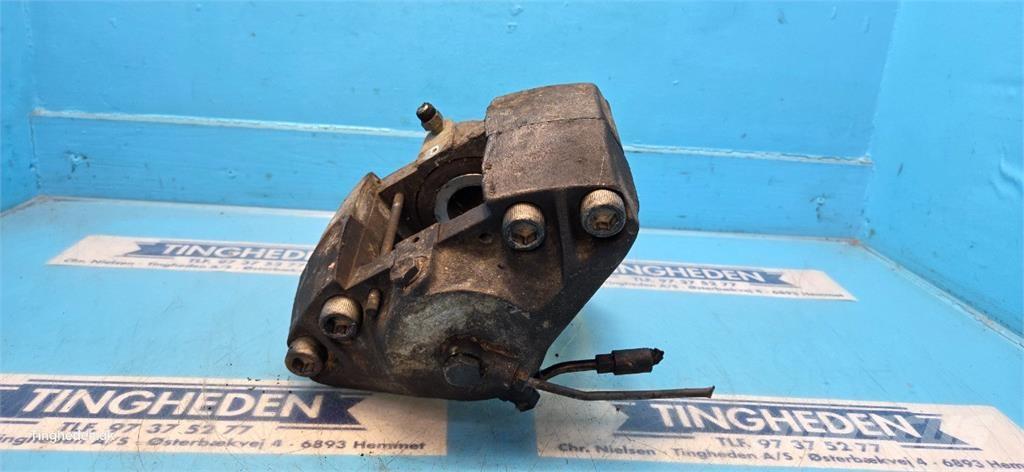 CASE 8010 Предаване