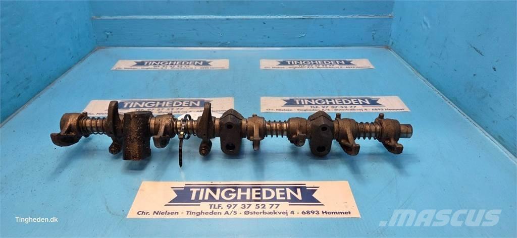 CASE 844S Двигатели