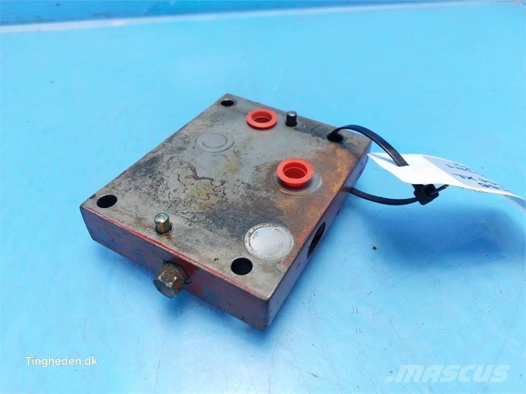 CASE 844XL Хидравлични