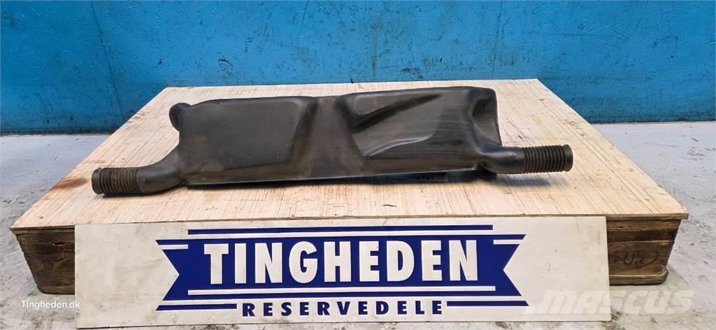 CASE 844XL Кабина